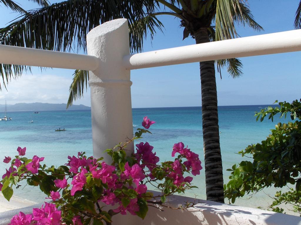 Artista Beach Villa Balabag  Номер фото