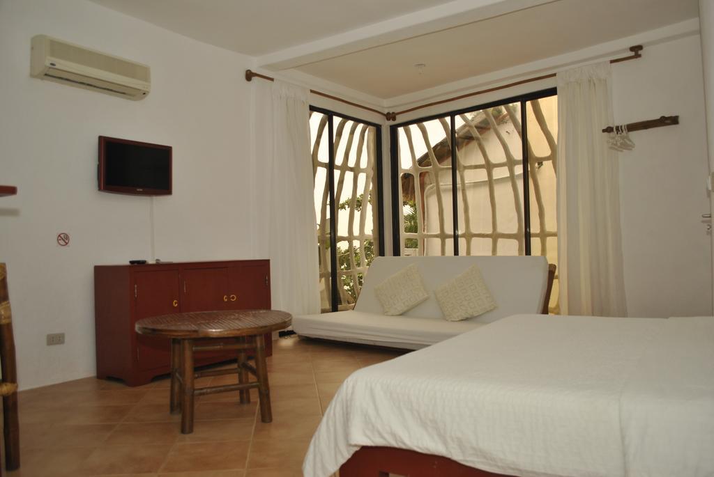 Artista Beach Villa Balabag  Номер фото