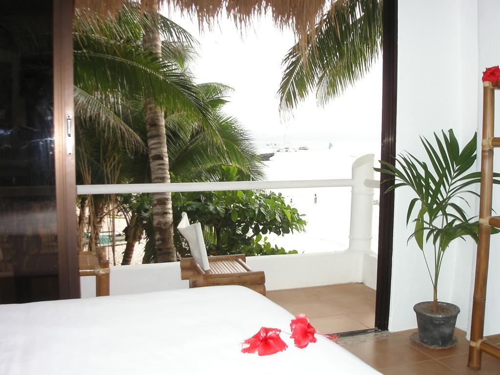 Artista Beach Villa Balabag  Номер фото