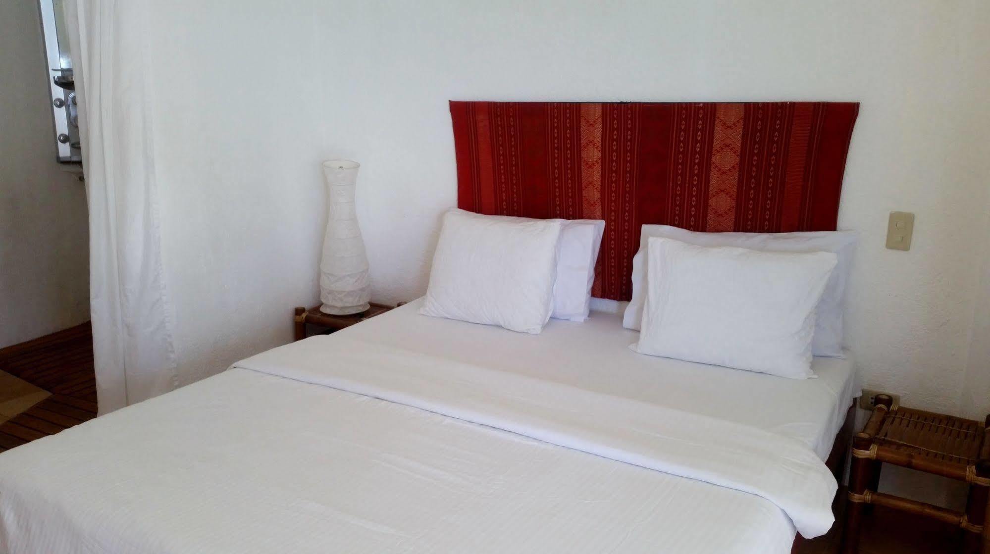 Artista Beach Villa Balabag  Экстерьер фото